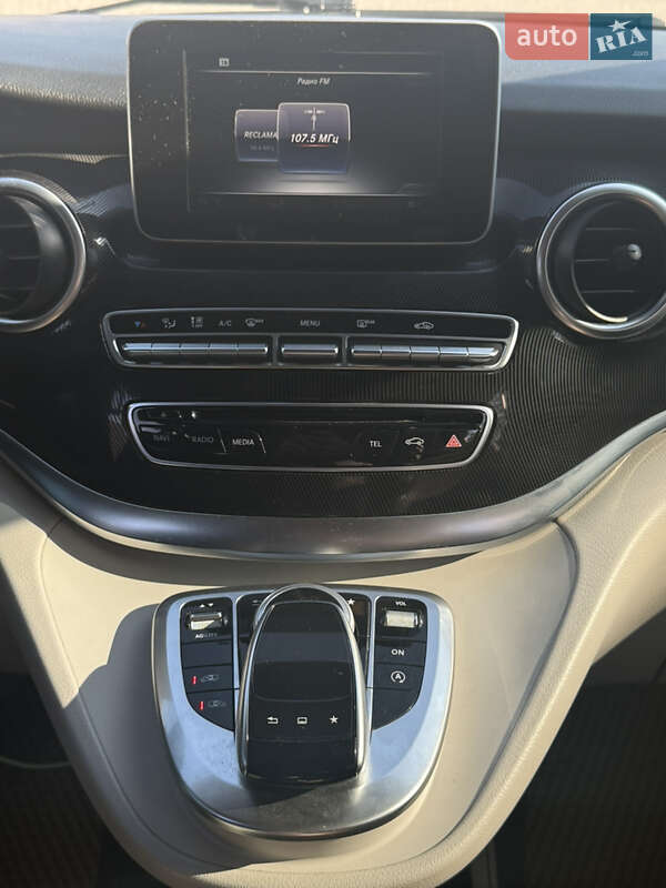 Минивэн Mercedes-Benz V-Class 2016 в Ильинцах