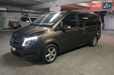 Минивэн Mercedes-Benz V-Class 2015 в Киеве