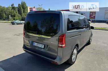 Минивэн Mercedes-Benz V-Class 2018 в 