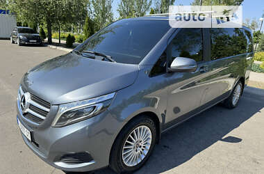 Минивэн Mercedes-Benz V-Class 2018 в 