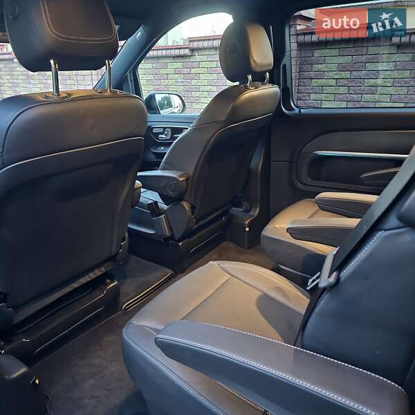 Мінівен Mercedes-Benz V-Class 2021 в Рівному