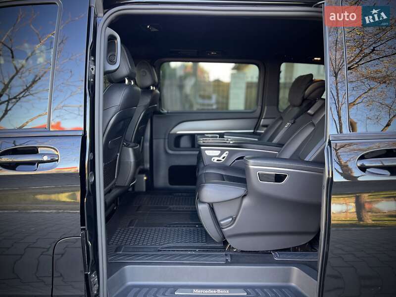 Минивэн Mercedes-Benz V-Class 2022 в Одессе