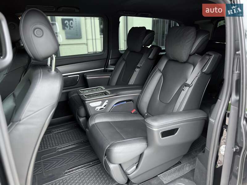 Минивэн Mercedes-Benz V-Class 2022 в Одессе