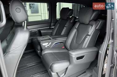 Мінівен Mercedes-Benz V-Class 2022 в 