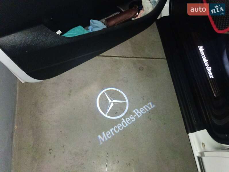 Мінівен Mercedes-Benz V-Class 2015 в Одесі