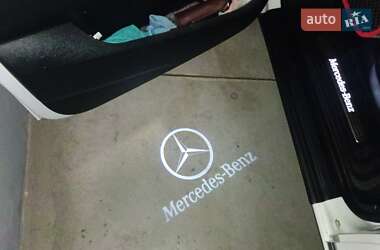 Минивэн Mercedes-Benz V-Class 2015 в 