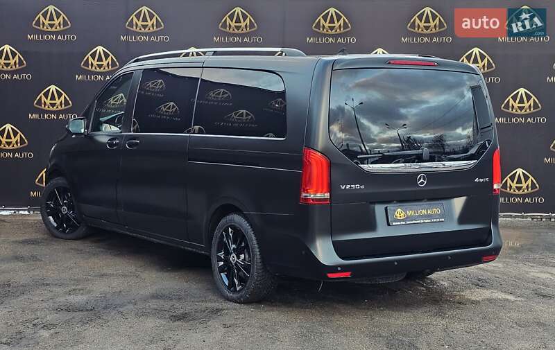 Мінівен Mercedes-Benz V-Class 2016 в Києві