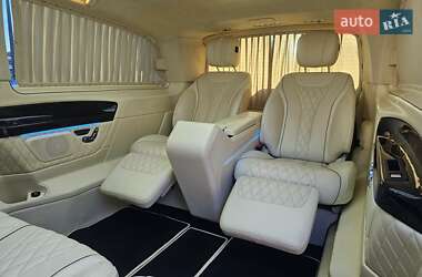 Минивэн Mercedes-Benz V-Class 2016 в 
