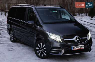 Мінівен Mercedes-Benz V-Class 2021 в 