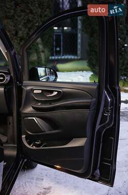 Мінівен Mercedes-Benz V-Class 2021 в 