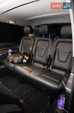 Мінівен Mercedes-Benz V-Class 2021 в 