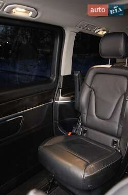 Мінівен Mercedes-Benz V-Class 2021 в 
