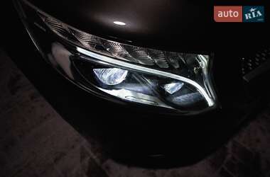 Мінівен Mercedes-Benz V-Class 2021 в 