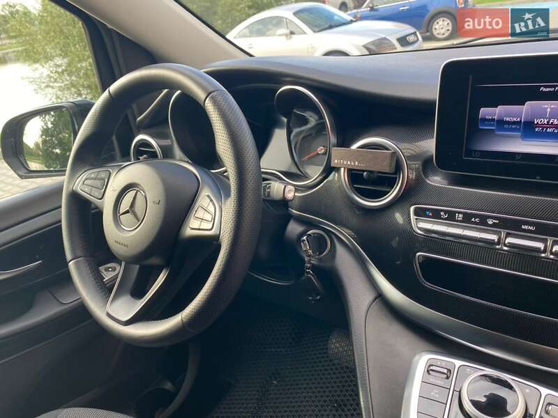Мінівен Mercedes-Benz V-Class 2017 в Івано-Франківську