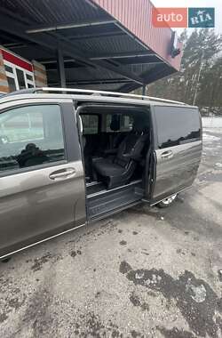 Минивэн Mercedes-Benz V-Class 2016 в 