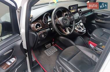 Минивэн Mercedes-Benz V-Class 2015 в 