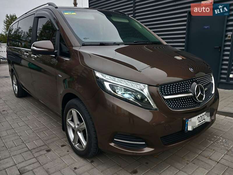 Mercedes-Benz V-Class 2015