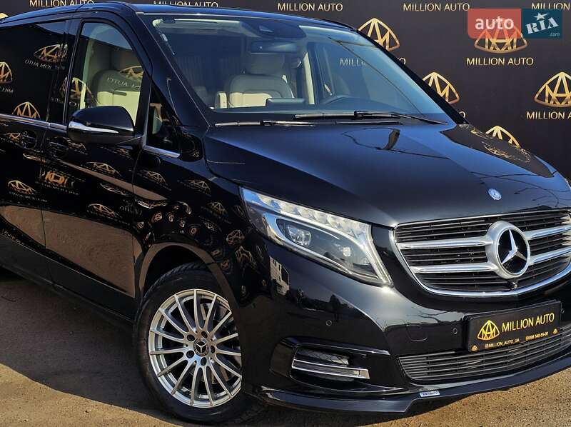 Минивэн Mercedes-Benz V-Class 2016 в Киеве