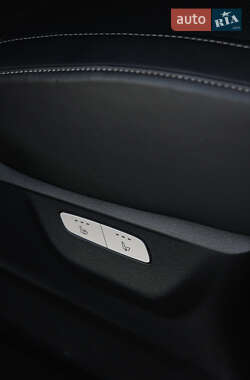 Минивэн Mercedes-Benz V-Class 2020 в 
