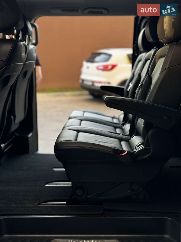 Мінівен Mercedes-Benz V-Class 2017 в Одесі