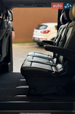 Минивэн Mercedes-Benz V-Class 2017 в 