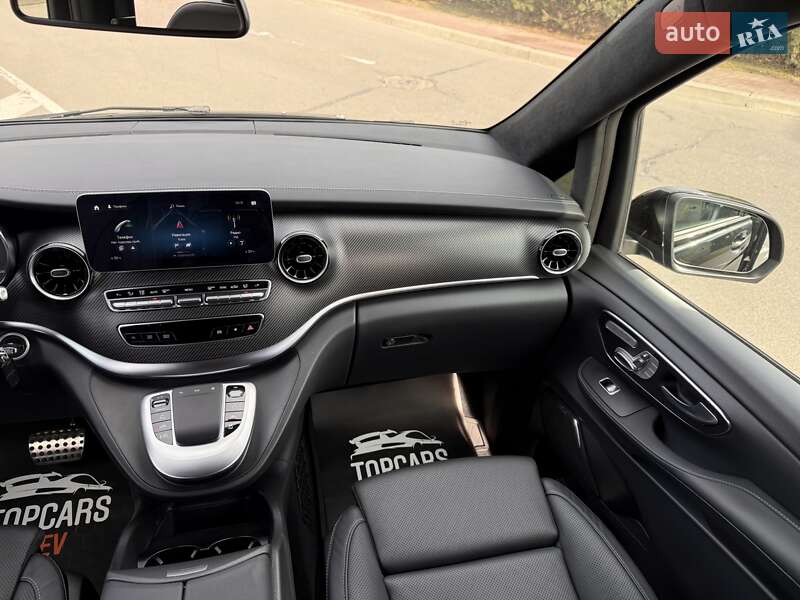 Минивэн Mercedes-Benz V-Class 2022 в Киеве