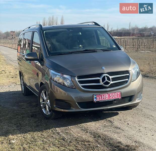 Минивэн Mercedes-Benz V-Class 2016 в 