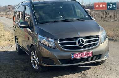 Минивэн Mercedes-Benz V-Class 2016 в 