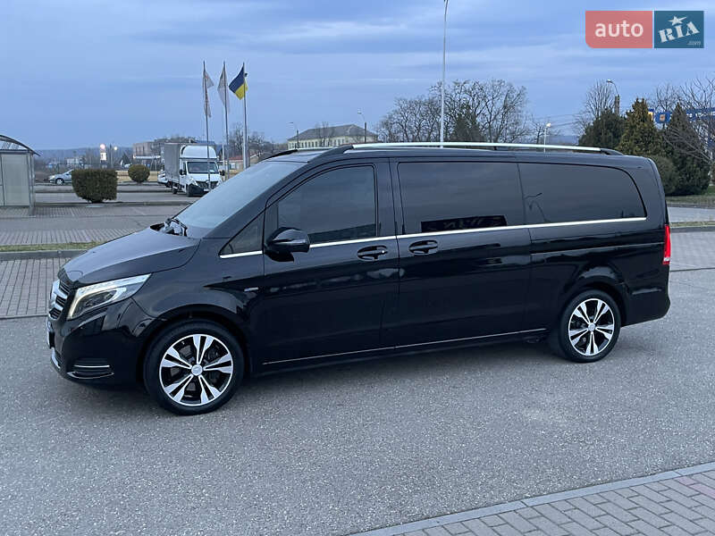 Минивэн Mercedes-Benz V-Class 2016 в Виноградове