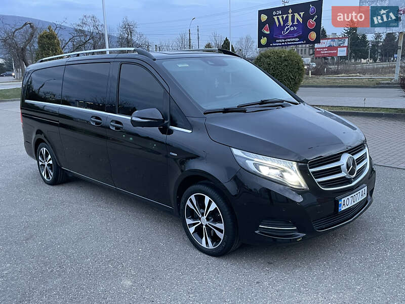 Минивэн Mercedes-Benz V-Class 2016 в Виноградове