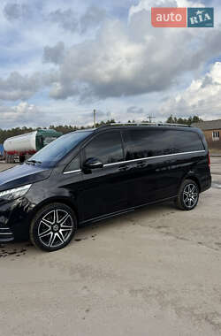 Минивэн Mercedes-Benz V-Class 2018 в 
