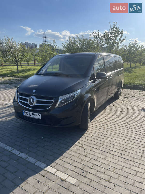 Минивэн Mercedes-Benz V-Class 2015 в Львове