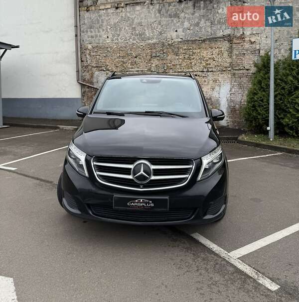 Минивэн Mercedes-Benz V-Class 2016 в Киеве