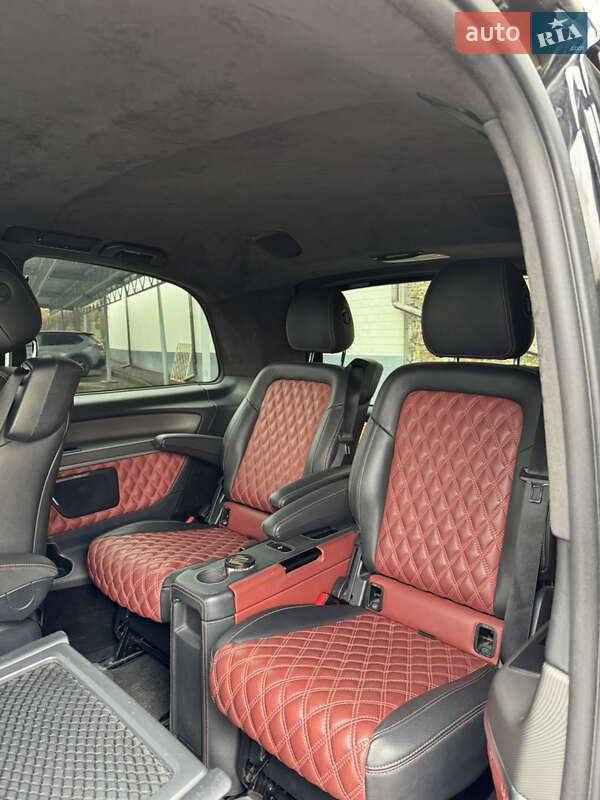 Минивэн Mercedes-Benz V-Class 2016 в Киеве