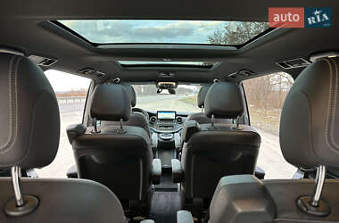 Минивэн Mercedes-Benz V-Class 2021 в 