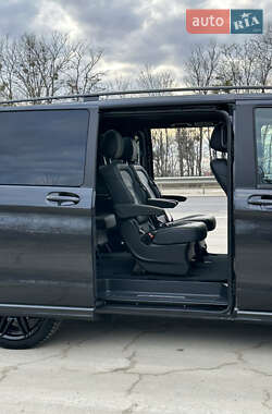 Минивэн Mercedes-Benz V-Class 2021 в 