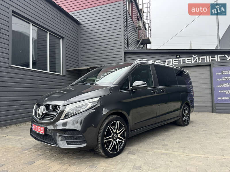 Минивэн Mercedes-Benz V-Class 2021 в 