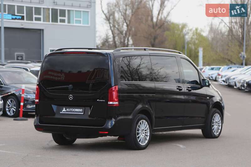 Минивэн Mercedes-Benz V-Class 2015 в Киеве