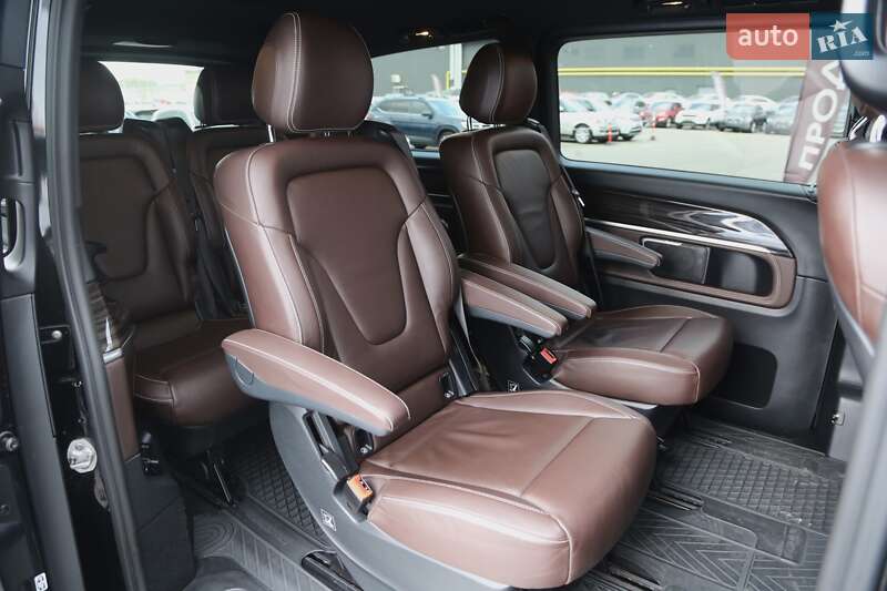 Минивэн Mercedes-Benz V-Class 2015 в Киеве