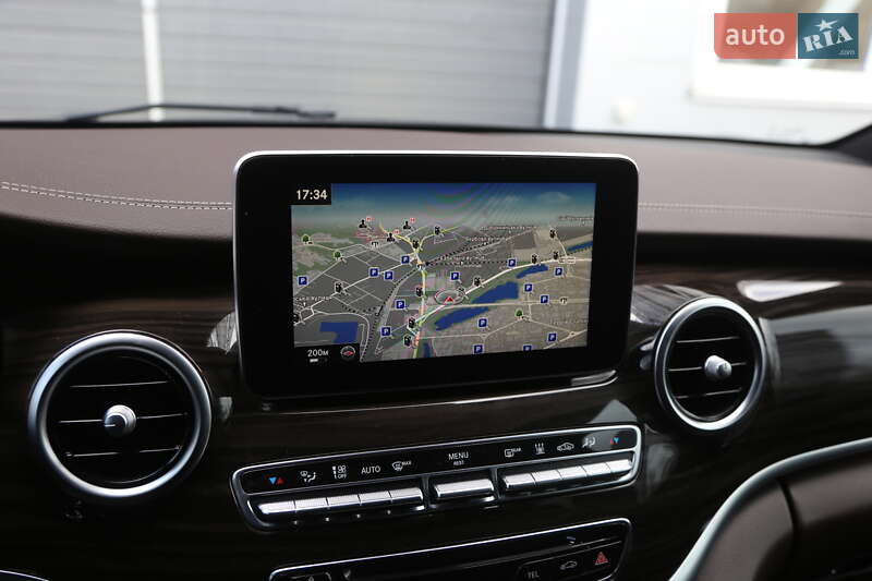 Минивэн Mercedes-Benz V-Class 2015 в Киеве