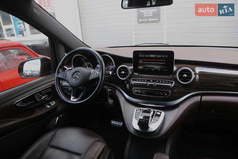 Минивэн Mercedes-Benz V-Class 2015 в Киеве