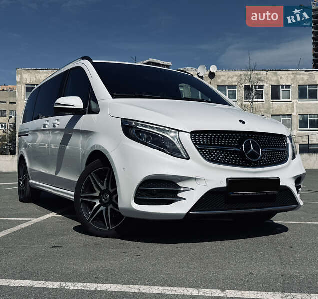 Минивэн Mercedes-Benz V-Class 2020 в Киеве
