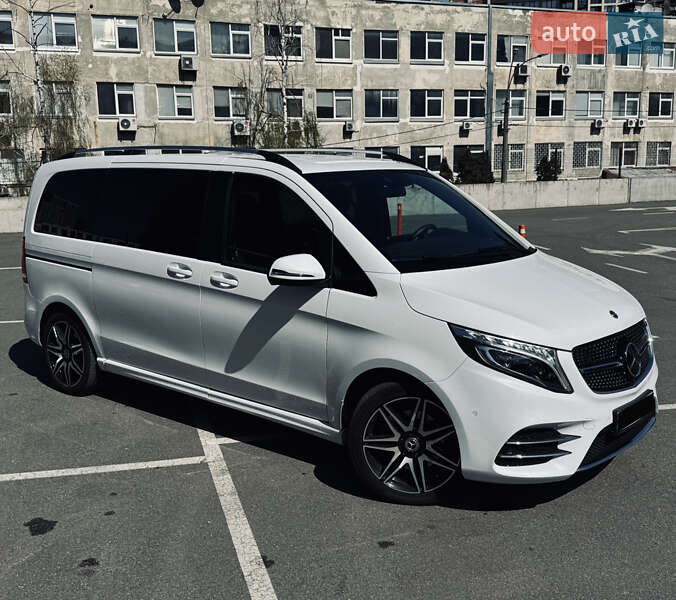 Минивэн Mercedes-Benz V-Class 2020 в Киеве