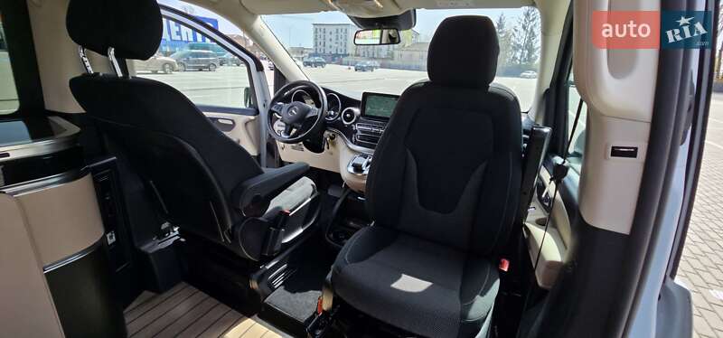 Мінівен Mercedes-Benz V-Class 2020 в Тернополі