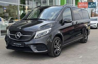 Минивэн Mercedes-Benz V-Class 2021 в 