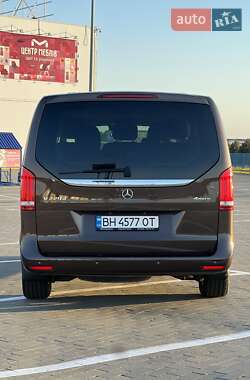 Минивэн Mercedes-Benz V-Class 2018 в 