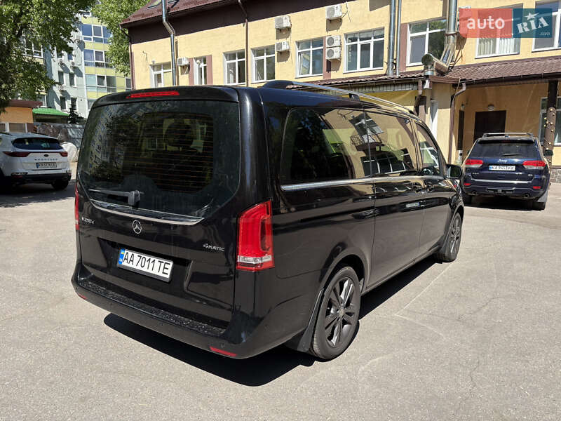 Мінівен Mercedes-Benz V-Class 2017 в Києві