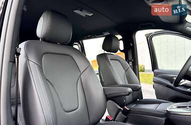 Минивэн Mercedes-Benz V-Class 2024 в 