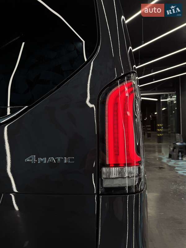 Минивэн Mercedes-Benz V-Class 2025 в Киеве