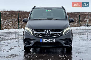 Минивэн Mercedes-Benz V-Class 2021 в 